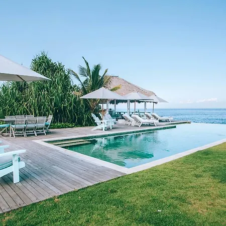 Villa Driftwood